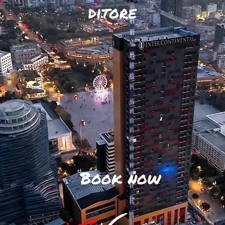 アパート Skanderbeg Center 1